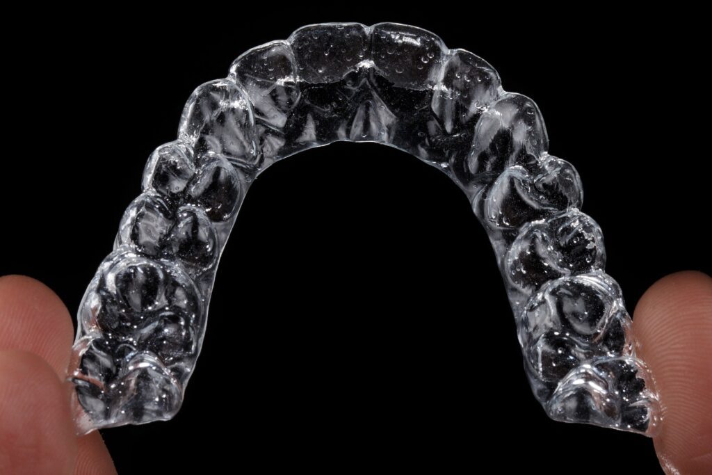 A clear dental aligner